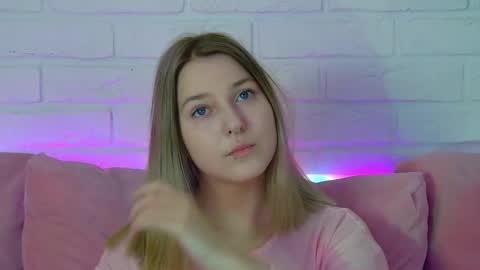 Snapshot of tinaburton chatting on 03/23/26, 04:11 TinaBurton online show from 03/23/26, 04:11