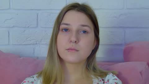 Snapshot of tinaburton chatting on 03/26/26, 04:12 TinaBurton online show from 03/26/26, 04:12