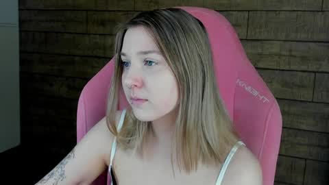 Snapshot of tinaburton chatting on 03/29/26, 04:29 TinaBurton online show from 03/29/26, 04:29