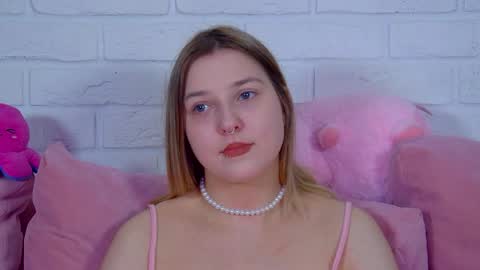 Snapshot of tinaburton chatting on 04/08/26, 04:18 TinaBurton online show from 04/08/26, 04:18