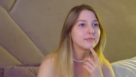 Snapshot of tinaburton chatting on 06/25/26, 04:22 TinaBurton online show from 06/25/26, 04:22