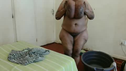 Snapshot of tinagiant chatting on 01/16/25, 08:00 tinagiant online show from 01/16/25, 08:00