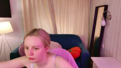 tinasiner online show from 06/08/26, 02:28