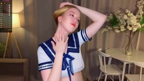 Annie online show from 10/14/25, 09:26