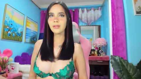 Snapshot of tinatemptsxxx chatting on 02/05/26, 10:31 Tina Valentine online show from 02/05/26, 10:31