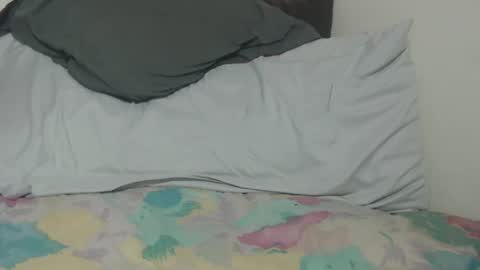 Snapshot of tinaxxxpetite chatting on 10/21/25, 05:46 Tina online show from 10/21/25, 05:46