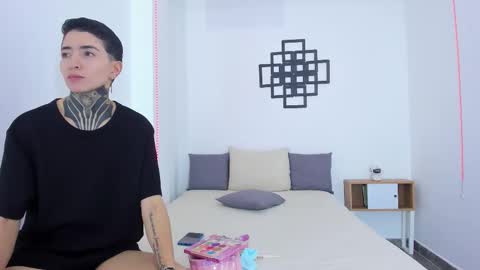 TINNY AND CANDY online show from 10/11/25, 12:15