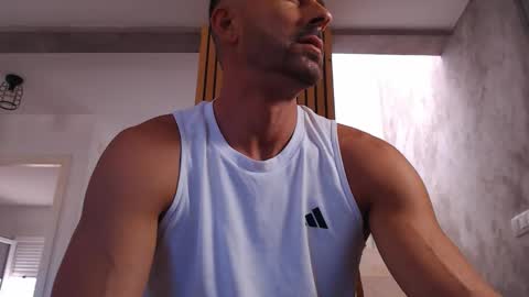 tinoclandestino online show from 09/14/25, 08:24