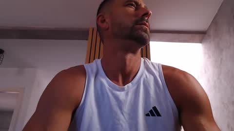 tinoclandestino online show from 10/05/25, 09:07