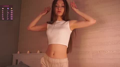 Sofia online show from 03/08/25, 04:50