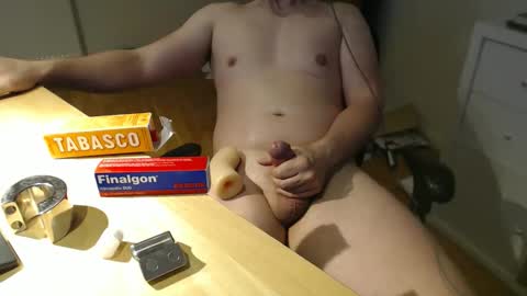 Snapshot of tiny_cock_pig chatting on 10/30/25, 06:48 Luke online show from 10/30/25, 06:48