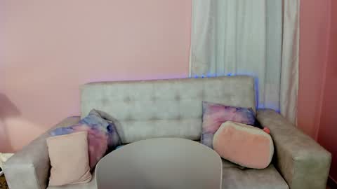 Snapshot of tiny_cora chatting on 01/25/25, 04:46 tiny_cora online show from 01/25/25, 04:46