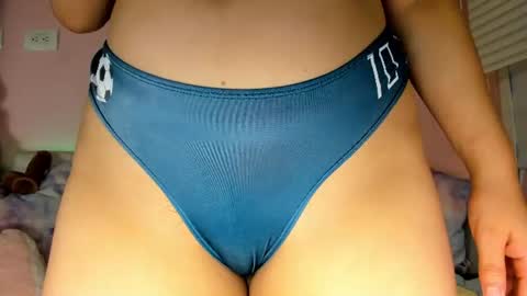 tiny_cora online show from 07/26/26, 04:14