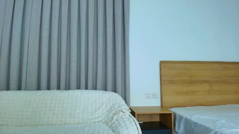 Snapshot of tiny_cute chatting on 02/09/25, 07:19 Lia online show from 02/09/25, 07:19