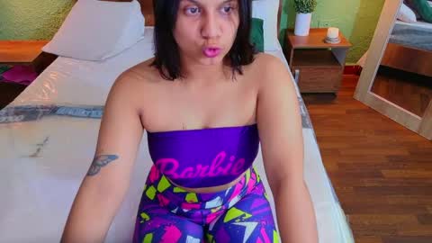 tiny_whore18 online show from 04/21/26, 06:20