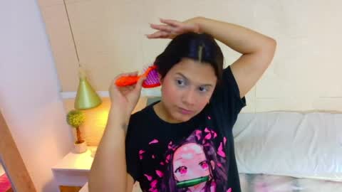 tiny_whore18 online show from 05/02/26, 06:40