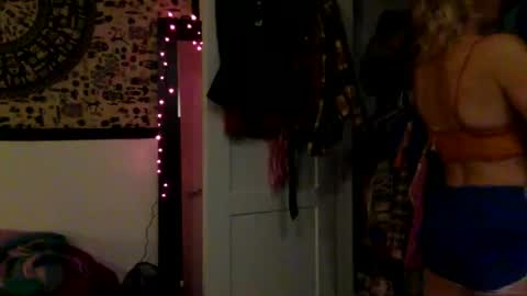 tinyandtatted420 online show from 11/03/25, 01:19