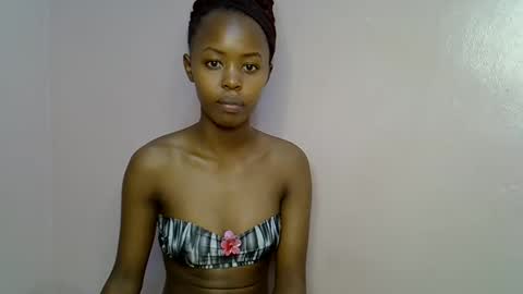 Snapshot of tinybarbie_ chatting on 10/25/25, 03:40 Barbie online show from 10/25/25, 03:40