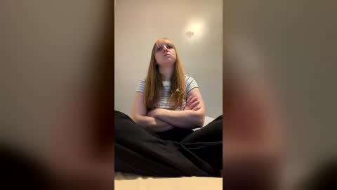 Snapshot of tinyblondebarbie chatting on 06/12/26, 05:28 tinyblondebarbie online show from 06/12/26, 05:28