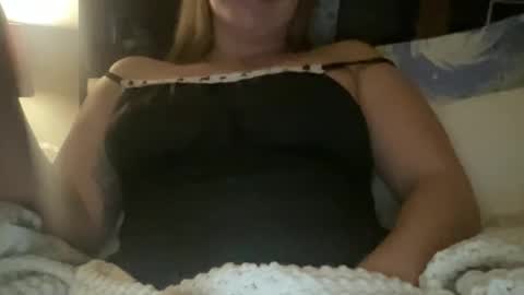 Snapshot of tinydancer1824 chatting on 11/09/25, 08:01 Tiny Dancer online show from 11/09/25, 08:01