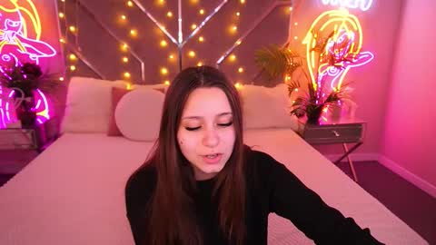 Snapshot of tinynataliee chatting on 03/18/26, 03:04 tinynataliee online show from 03/18/26, 03:04