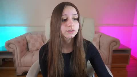 Snapshot of tinynataliee chatting on 04/01/26, 12:39 tinynataliee online show from 04/01/26, 12:39