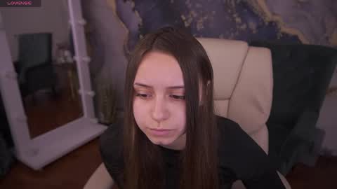 Snapshot of tinynataliee chatting on 05/03/26, 05:35 tinynataliee online show from 05/03/26, 05:35