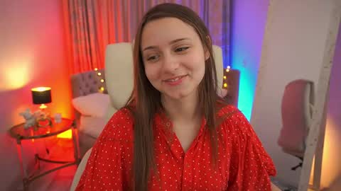 Snapshot of tinynataliee chatting on 05/04/26, 06:31 tinynataliee online show from 05/04/26, 06:31