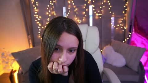 Snapshot of tinynataliee chatting on 05/14/26, 08:59 tinynataliee online show from 05/14/26, 08:59