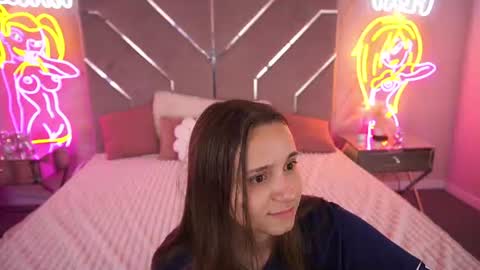 Snapshot of tinynataliee chatting on 07/25/26, 02:36 tinynataliee online show from 07/25/26, 02:36