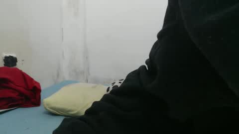 tinyslut66 online show from 10/17/25, 09:45