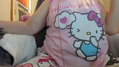 Snapshot of tinytina0069 chatting on 11/17/25, 05:30 tinytina0069 online show from 11/17/25, 05:30