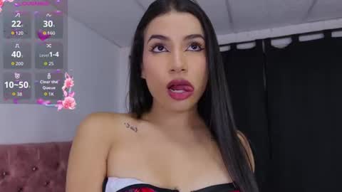 Snapshot of tiphani_walker_ chatting on 07/29/26, 12:53 Tiphani Walker online show from 07/29/26, 12:53