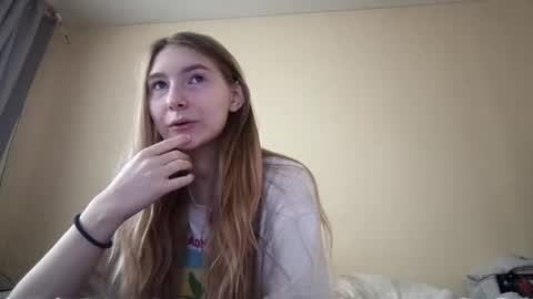 Hi Im Carry 18 years old online show from 11/05/25, 07:08