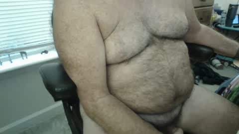 Snapshot of titman98 chatting on 12/04/24, 12:47 titman98 online show from 12/04/24, 12:47