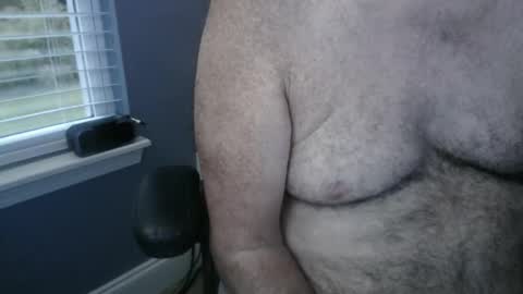 Snapshot of titman98 chatting on 10/27/25, 12:20 titman98 online show from 10/27/25, 12:20