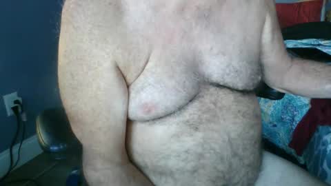 Snapshot of titman98 chatting on 11/19/25, 01:00 titman98 online show from 11/19/25, 01:00