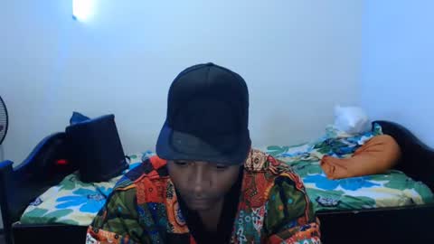 Snapshot of titoway07 chatting on 11/05/25, 02:44 titoway07 online show from 11/05/25, 02:44