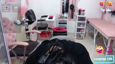 Snapshot of titsbiglovers chatting on 07/26/26, 06:04 DIVA online show from 07/26/26, 06:04