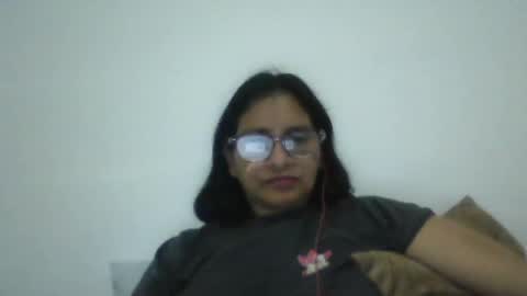Snapshot of titssmall123 chatting on 11/13/25, 01:26 Ester online show from 11/13/25, 01:26