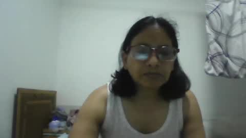 Snapshot of titssmall123 chatting on 11/16/25, 02:28 Ester online show from 11/16/25, 02:28