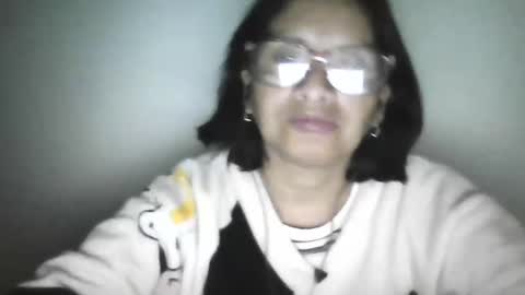 Snapshot of titssmall123 chatting on 05/06/26, 09:03 Ester online show from 05/06/26, 09:03