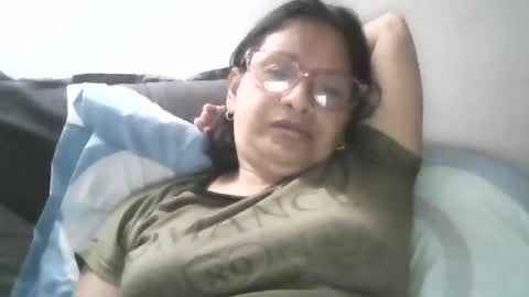 Snapshot of titssmall123 chatting on 06/09/26, 03:56 Ester online show from 06/09/26, 03:56