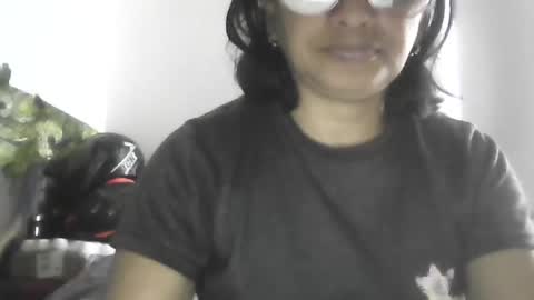 Snapshot of titssmall123 chatting on 06/11/26, 03:32 Ester online show from 06/11/26, 03:32