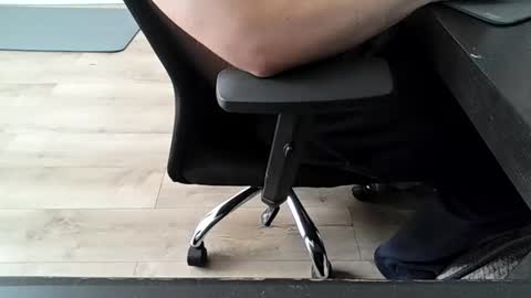titsthebest online show from 05/18/26, 05:02