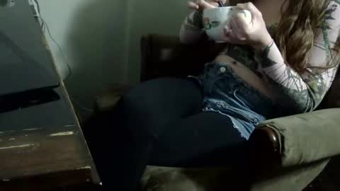 Snapshot of tittygirl8 chatting on 03/03/25, 04:03 Tittygirl8 online show from 03/03/25, 04:03