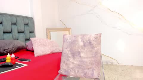 Tivizay online show from 10/17/25, 02:41