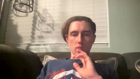 Snapshot of tlayne410 chatting on 11/29/25, 09:12 tlayne410 online show from 11/29/25, 09:12