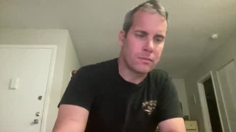 tleigh24 online show from 12/17/25, 12:38