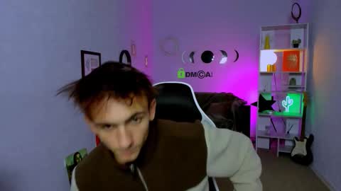 tobi_yours online show from 10/03/25, 07:22